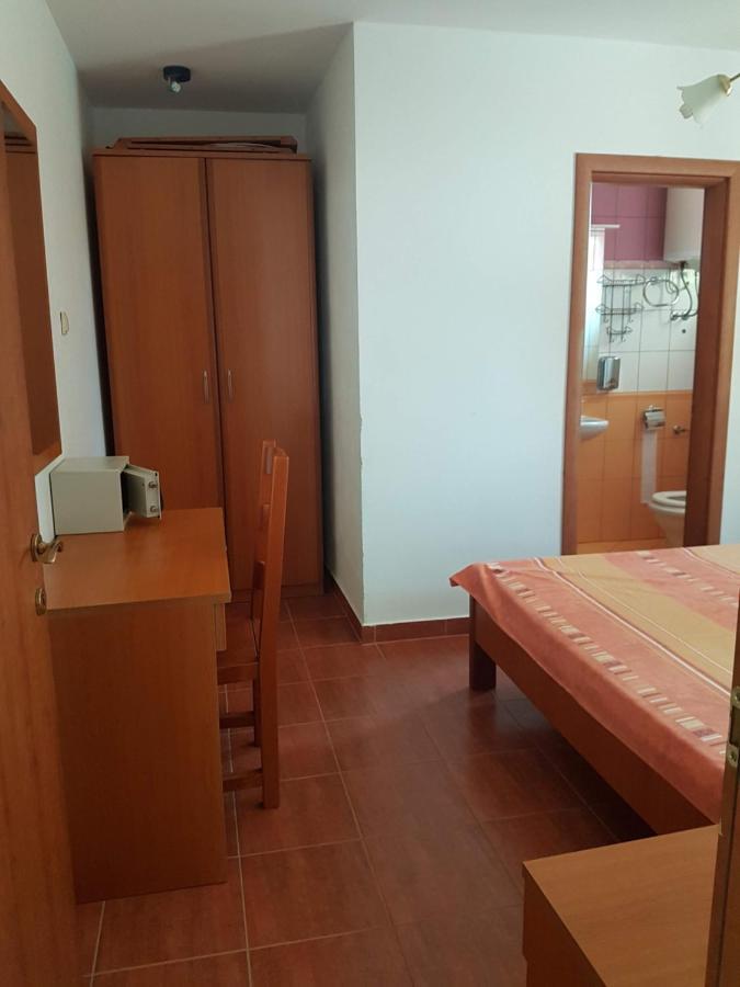 Apartamento Monika Rab Town Exterior foto
