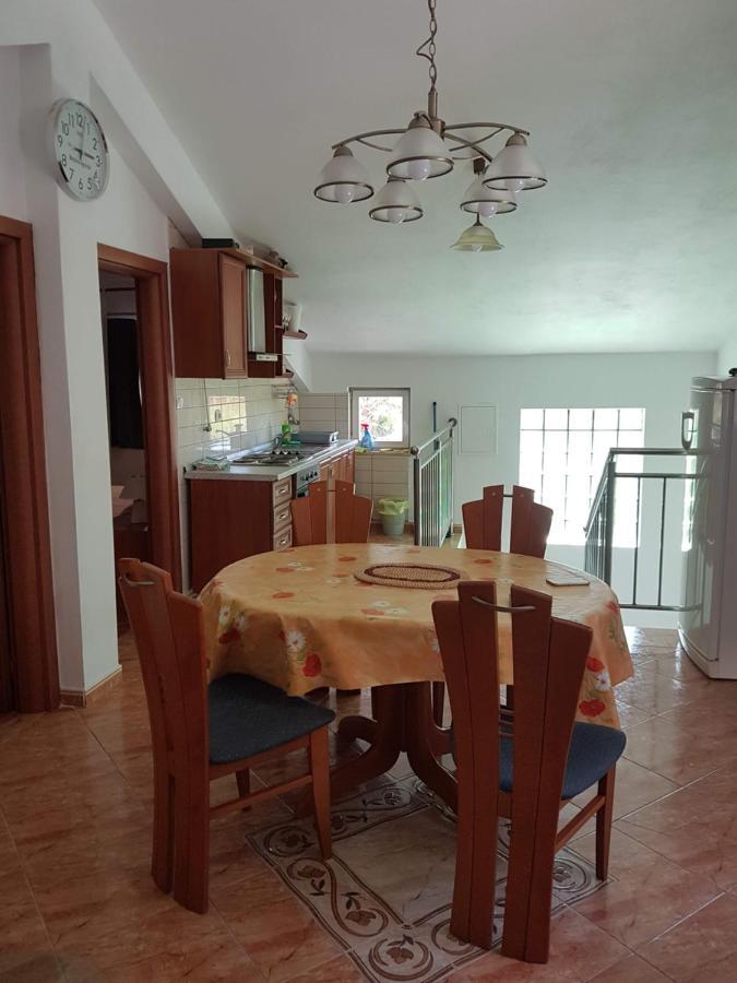 Apartamento Monika Rab Town Exterior foto